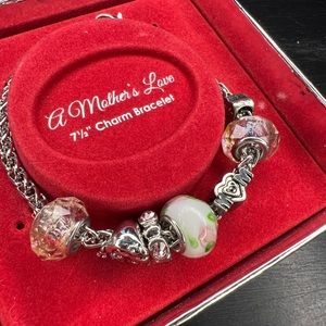 A Mother’s Love Charm Bracelet 7 1/2”